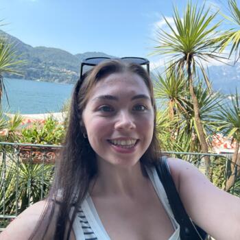 Babysitter in London: Aruna