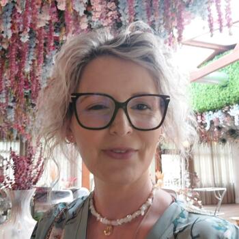 Babysitter in Pedras Salgadas: Elisabete carina