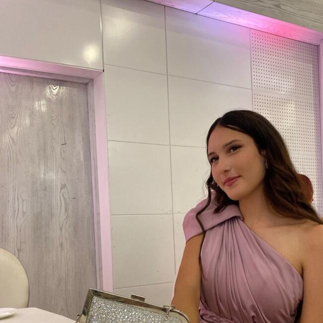 Babysitter a Messina: Luna