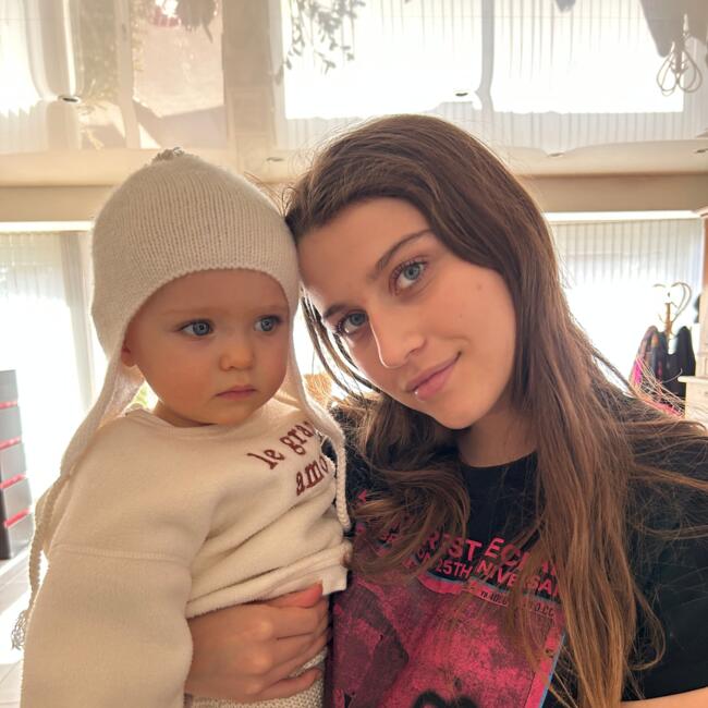 Babysitter in Saint-Tropez: Julia