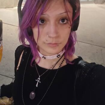 Baby-sitter in Toronto: Anjolie A