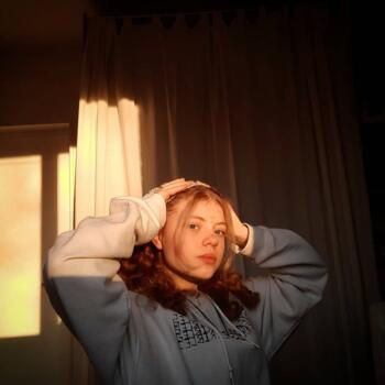 Babysitter in Cambrin: Jenna