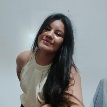 Babysitter in Santa Fe: Maira