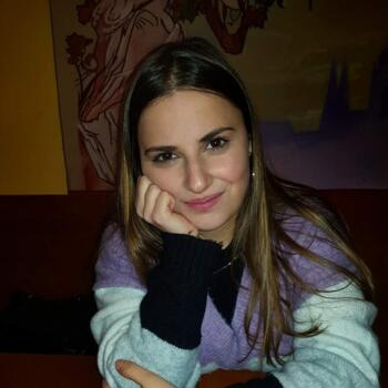 Babysitter em Galway: Elena