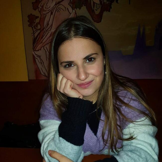 Babysitter in Galway: Elena
