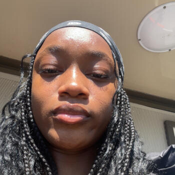 Babysitter in Aberdeen: Feyintola