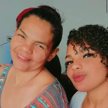 Emprego de babá em Criciúma: emprego de babá Elane