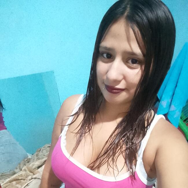 Babysitter in Moreno: Nayla