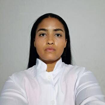 Babysitter Salvador: Larissa