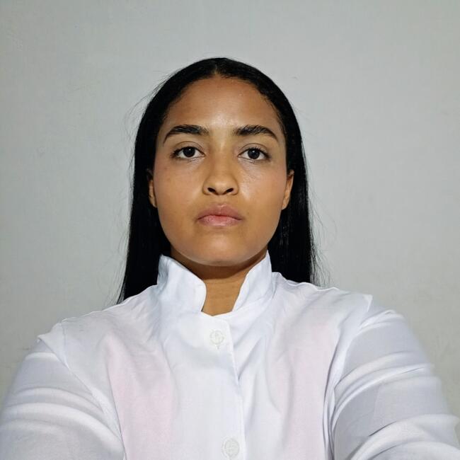 Babysitter in Salvador: Larissa