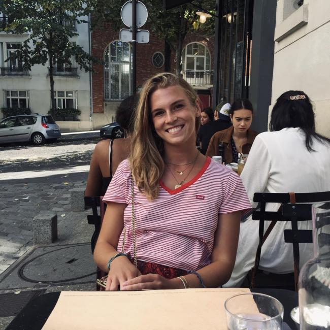 Babysitter in Innsbruck: Louise