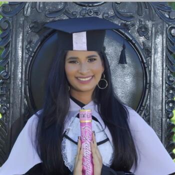 Babá em Rio Verde: Thais Mayanne