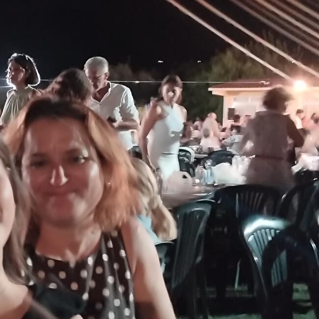 Babysitter in Pátrai: ΑΓΓΕΛΙΚΗ