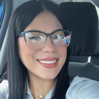 Babysitter in Vega Alta: Esther