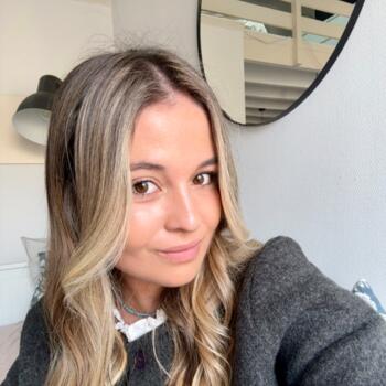 Babysitter in Bordeaux: Louise