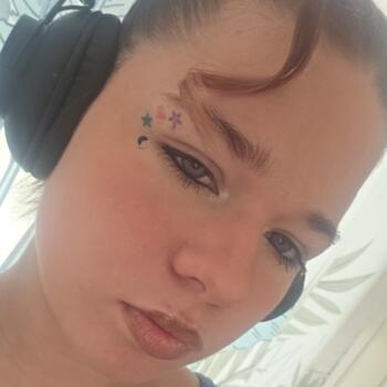 Babysitter in Mouscron: Alicia