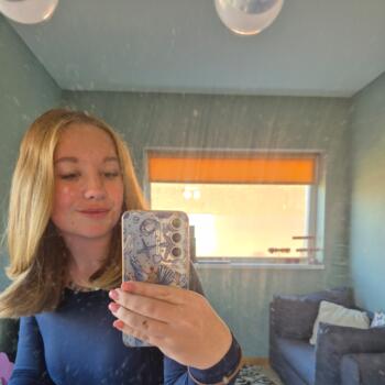 Babysitter The Hague: Estella