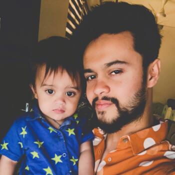 माता-पिता अहमदाबाद: Romil