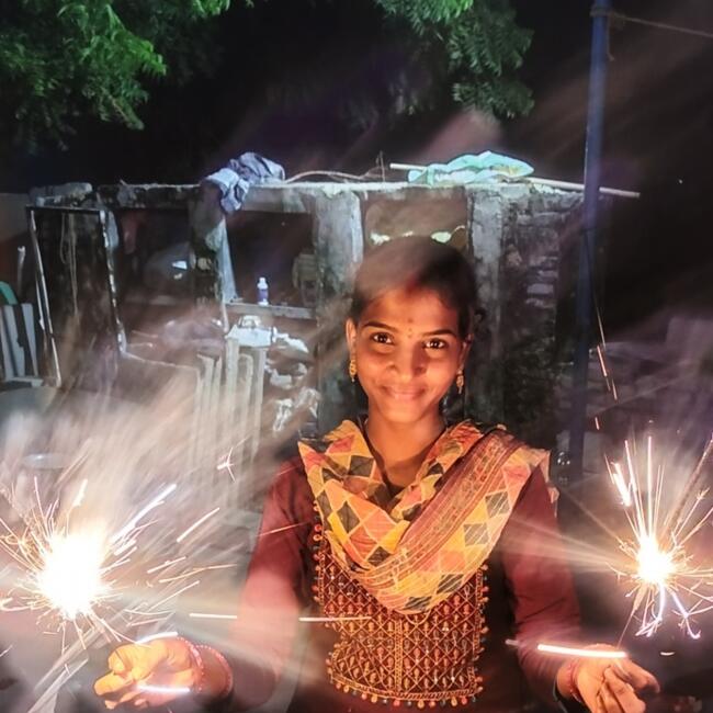 हैदराबाद में बेबीसिटर: Ambika