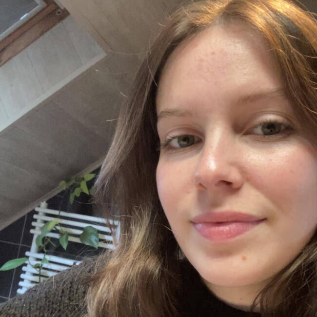 Babysitter in Gistel: Amber