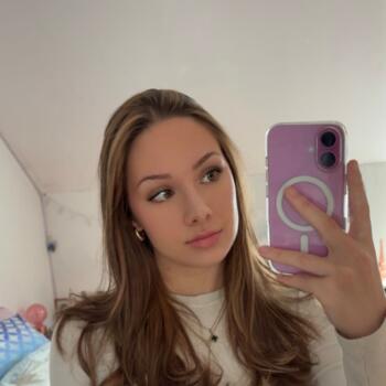 Babysitter in Michery: Cassandre