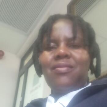 Babysitter in Strand: Plaxedes