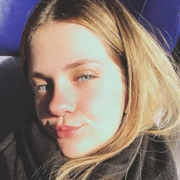 Babysitter in Lisieux: Yllona