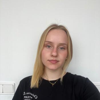 Chůva v Praha: Emma