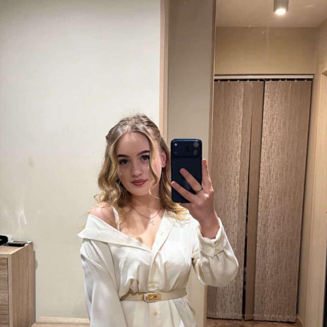 Няня в Івано-Франківськ: Ліана