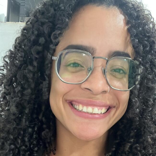 Babysitting job in Salvador: Isamara