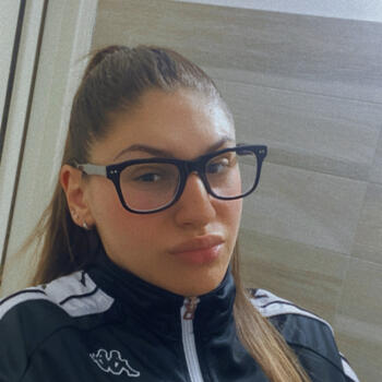 Babysitter a Giugliano: Anna