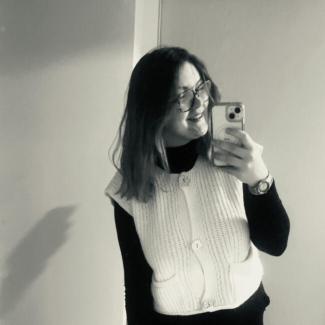 Babysitter in Châlons-en-Champagne: Emily