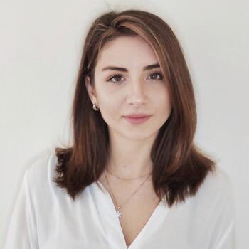 Babysitter in The Hague: Giulia