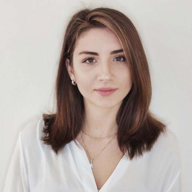 Babysitter in The Hague: Giulia