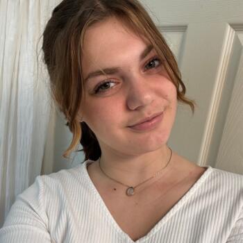 Babysitter in Lititz: Claire