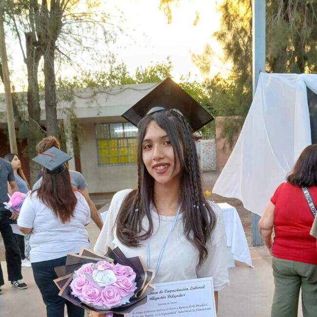 Niñera en Chimbas: Priscila lourdes