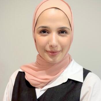وظيفة جليسة أطفال في عمّان: فرص عمل كجليسة أطفال Farah