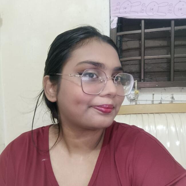 Babysitter in Singapore Island: Vani