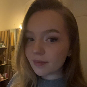 Babysitter in Niort: Clara