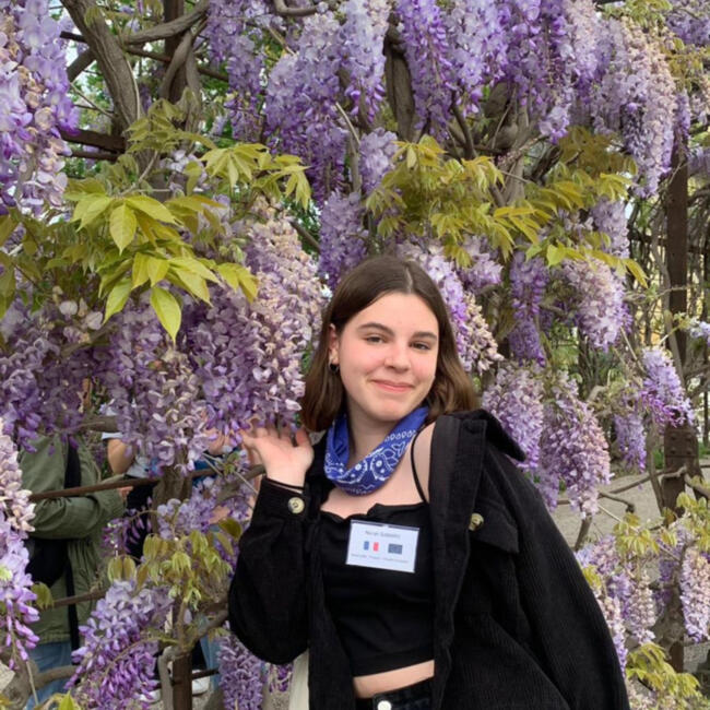 Babysitter in Bordeaux: Norah