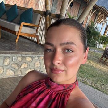 Babysitter Romford: ROXANA
