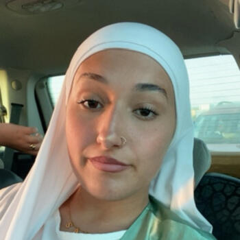 Babysitter in Angers: Safia