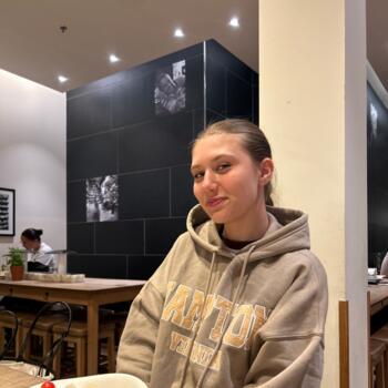 Babysitter in Champigny-sur-Marne: Juliana