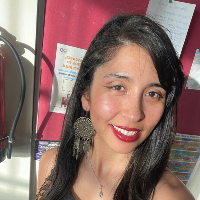 Baby-sitter in Calgary: Naidy