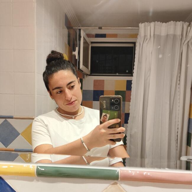 Babysitter in Ávila: Ana