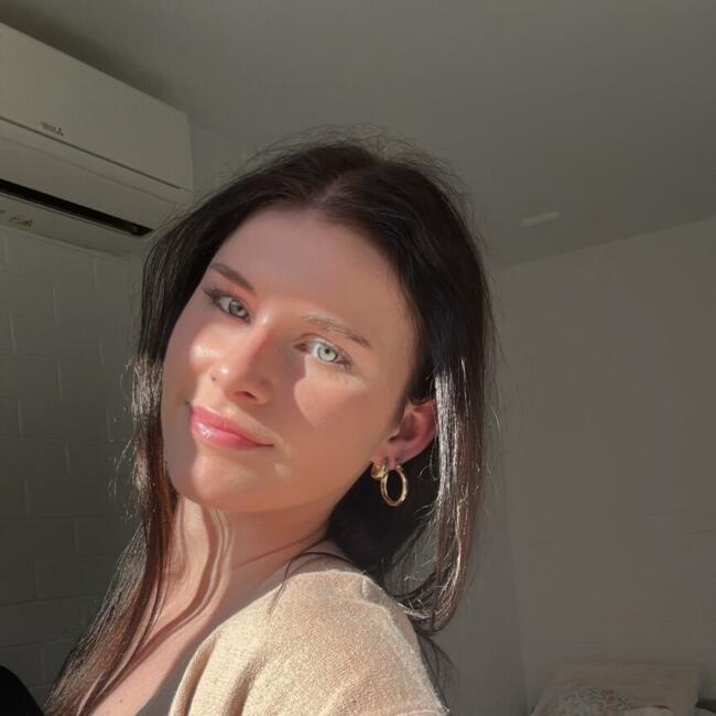 Babysitter in Perth: Milly