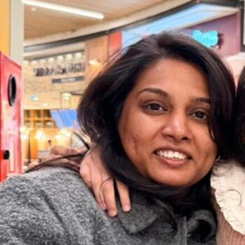 Babysitter in Cascais: Logini Suganya