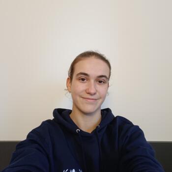 Babysitter in Rennes: Angéline