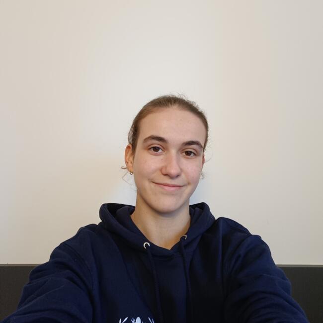 Babysitter in Rennes: Angéline