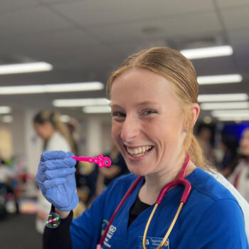 Babysitter in Dunedin: Bella